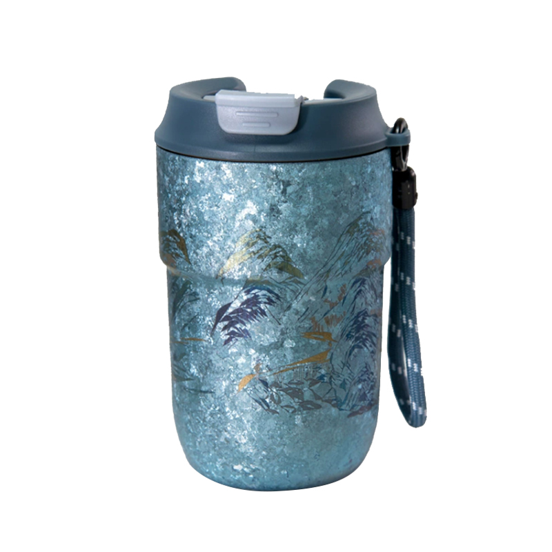 Temperature-Measuring Children's Insulated Mug - Image 3